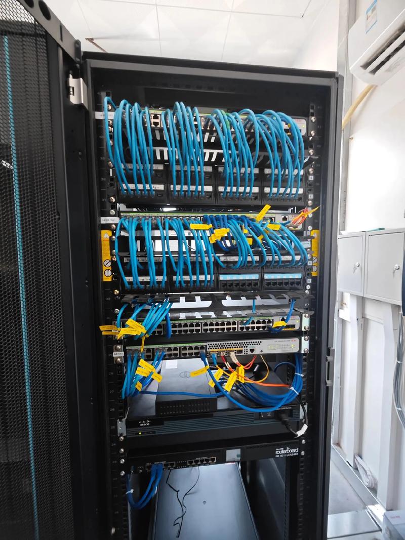 智能化弱電工程 #安裝現場 #高空作業平臺 #綜合布線 #